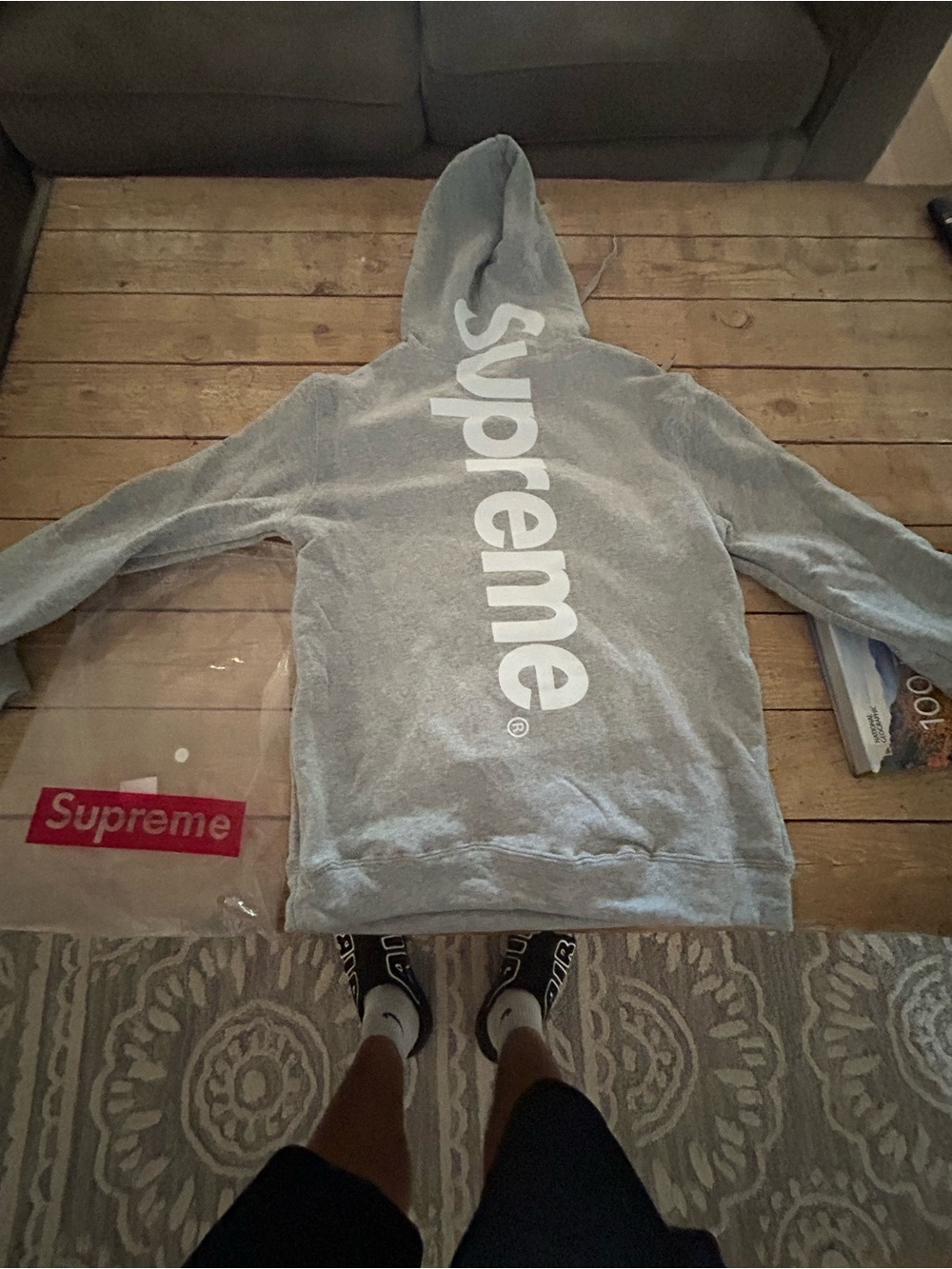 Supreme Gray Hoodie with Vertical White Logo - Zip-Up Style